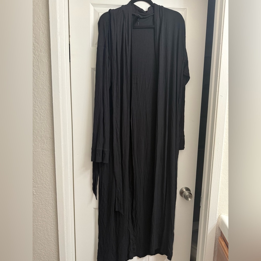 SKIMS Long Robe